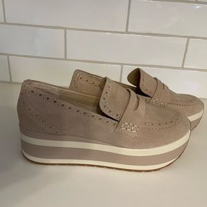 Dolce Vita Jeeta dune suede platform loafers in 6 1/2